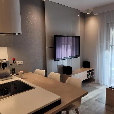 Apartament Rsopot *
